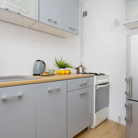 アパート Family With Balcony By Renters