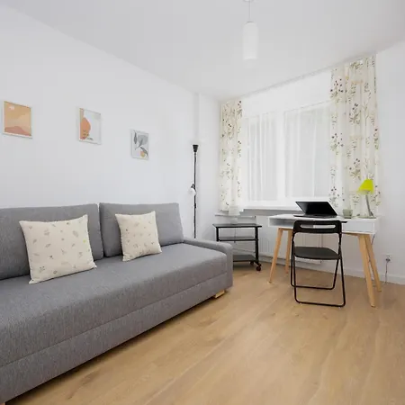 アパート Family With Balcony By Renters *