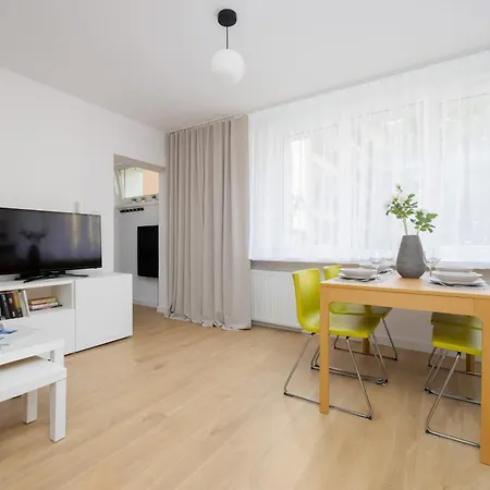 アパート Family With Balcony By Renters *